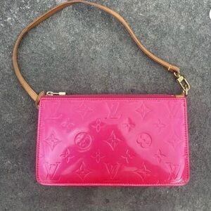 Louis Vuitton Vernis Monogram Pochette Accessories Pink Bag